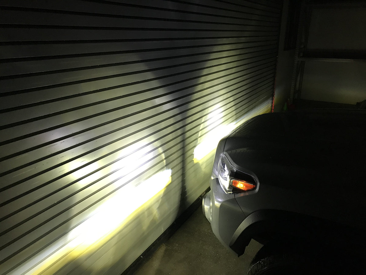 Tri-Color Fog Light Replacement Bulbs shining White/Amber light - Cali Raised LED